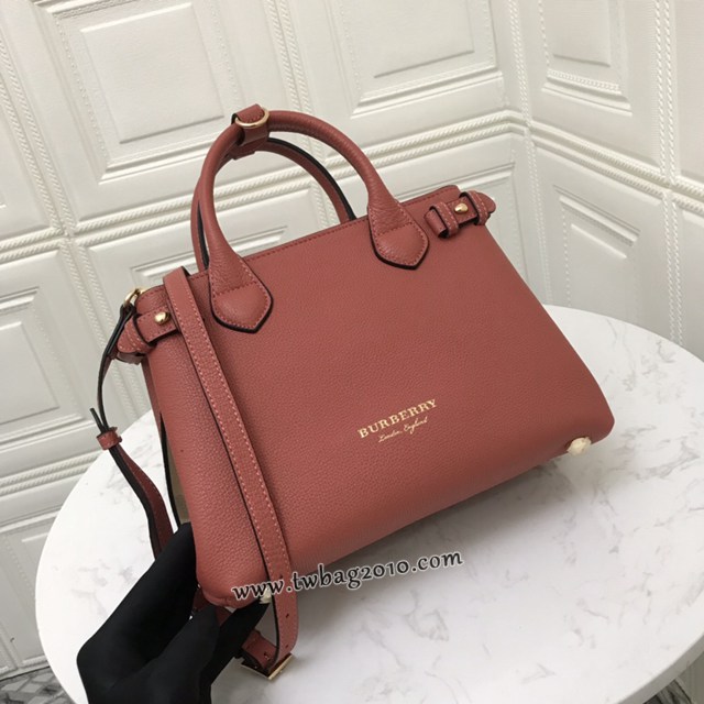 Burberry專門店新款小號蝦粉托特包 巴寶莉粒面小牛皮女士手提肩背包 yxb1016